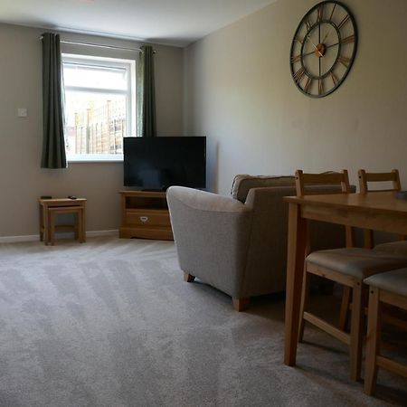 2 Bedroom House Walking Distance To City Centre With Free Parking York Kültér fotó