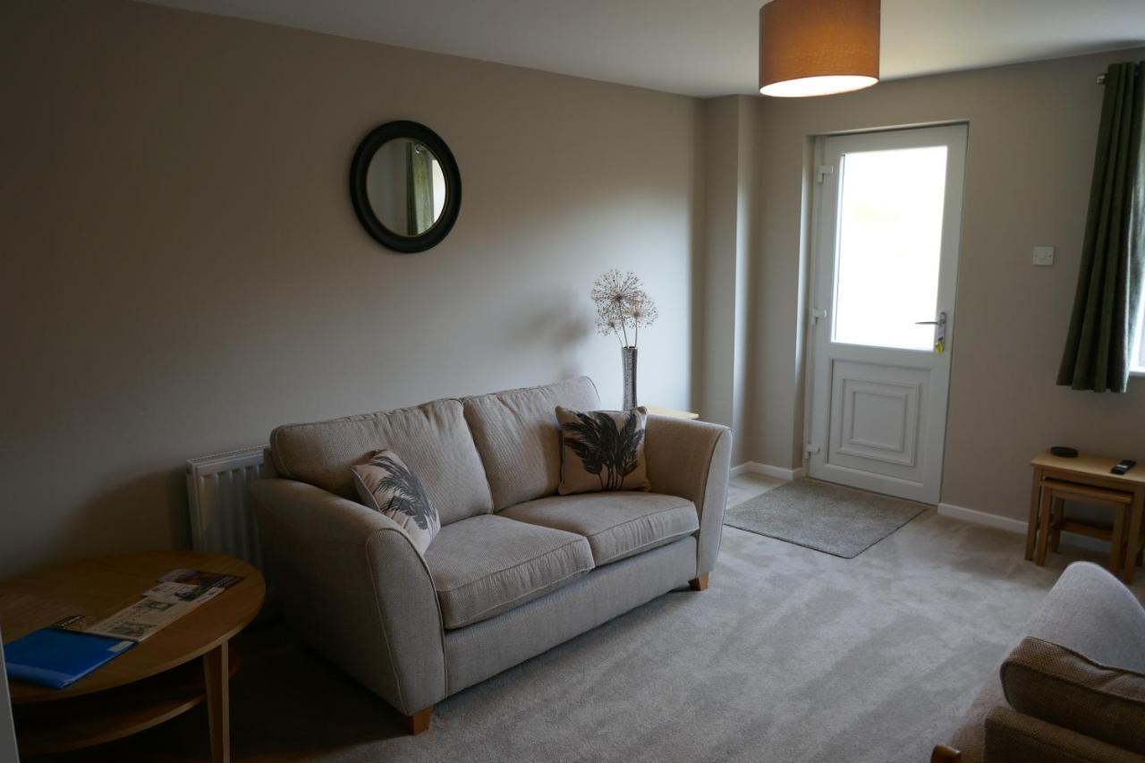 2 Bedroom House Walking Distance To City Centre With Free Parking York Kültér fotó