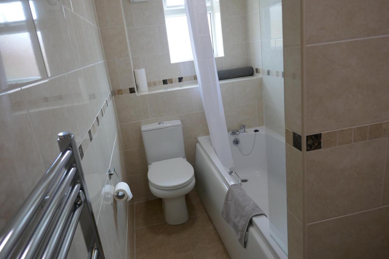 2 Bedroom House Walking Distance To City Centre With Free Parking York Kültér fotó