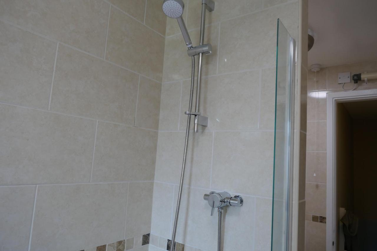 2 Bedroom House Walking Distance To City Centre With Free Parking York Kültér fotó