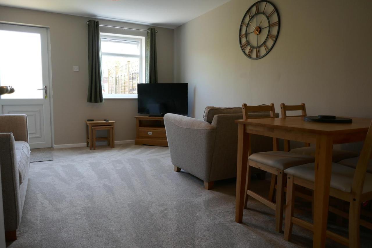 2 Bedroom House Walking Distance To City Centre With Free Parking York Kültér fotó